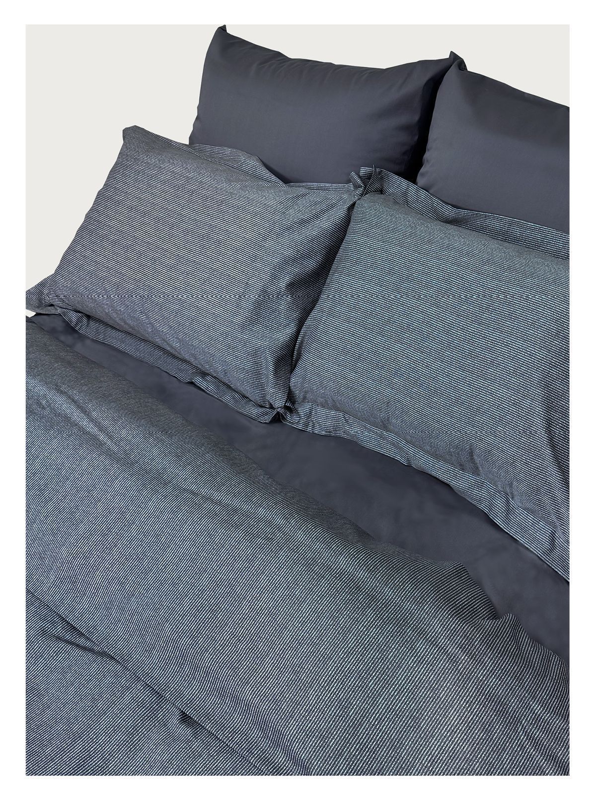 Комплект постельного белья Семейный комплект Minimalism Satin Grey Stripe