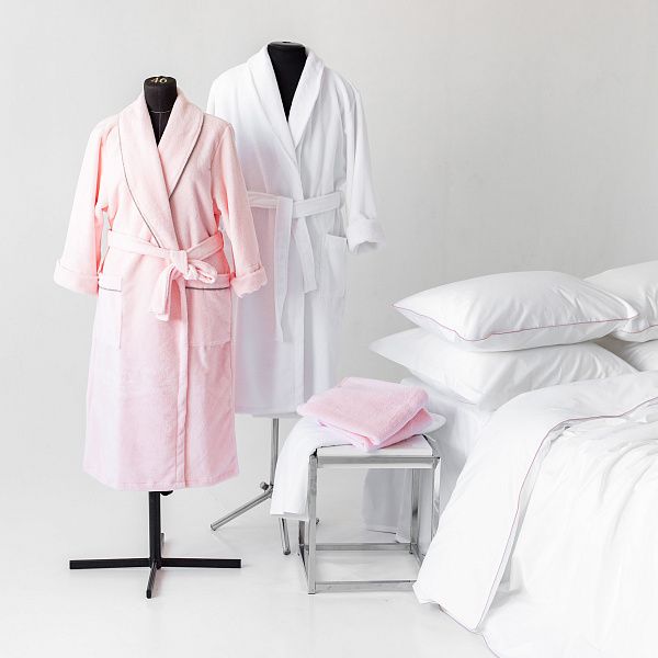 Классификация домашних халатов по назначению и типу ткани: какой выбрать?